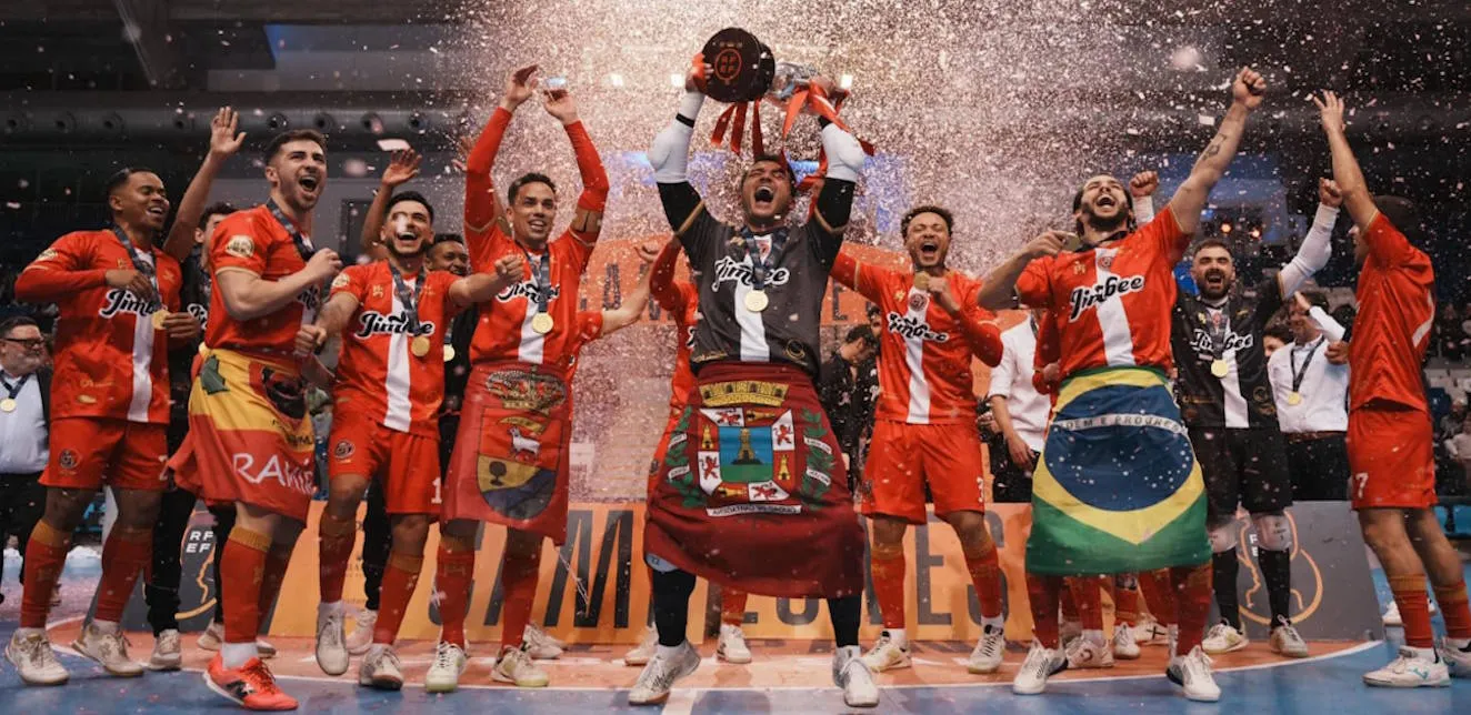 El Jimbee Cartagena agiganta su leyenda: conquista su tercera Supercopa consecutiva tras tumbar al Palma en la prórroga