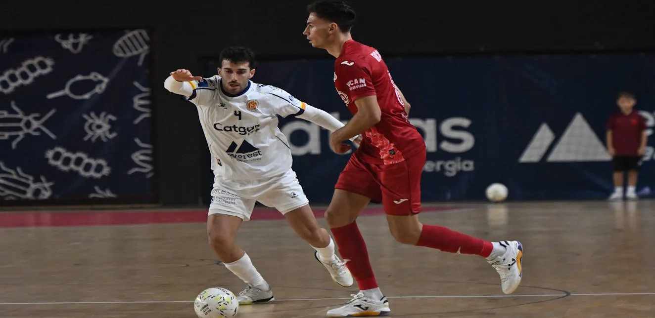 Gadeia apaga la rebelión de Catgas Energía sobre la bocina en el Pavelló Nou (3-4)