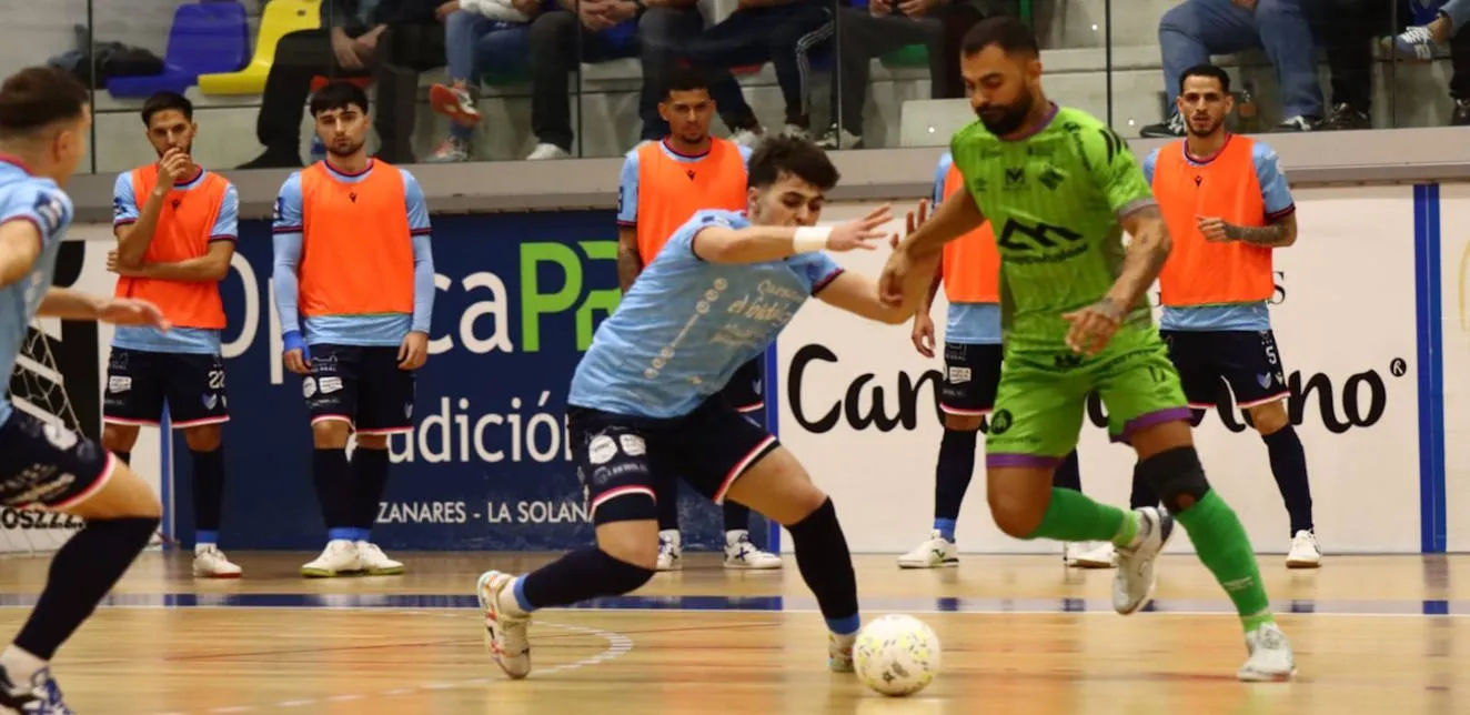 Dennis y la pegada del Illes Balears Palma Futsal apagan el fortín de Manzanares (1-6)