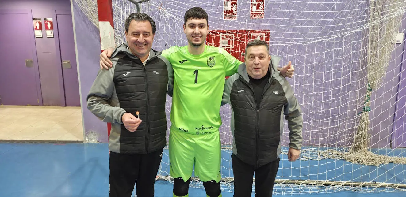 El A.D. Rioja Sala alcanza el liderato con una goleada festiva que celebra la vuelta de Álvaro Urbina