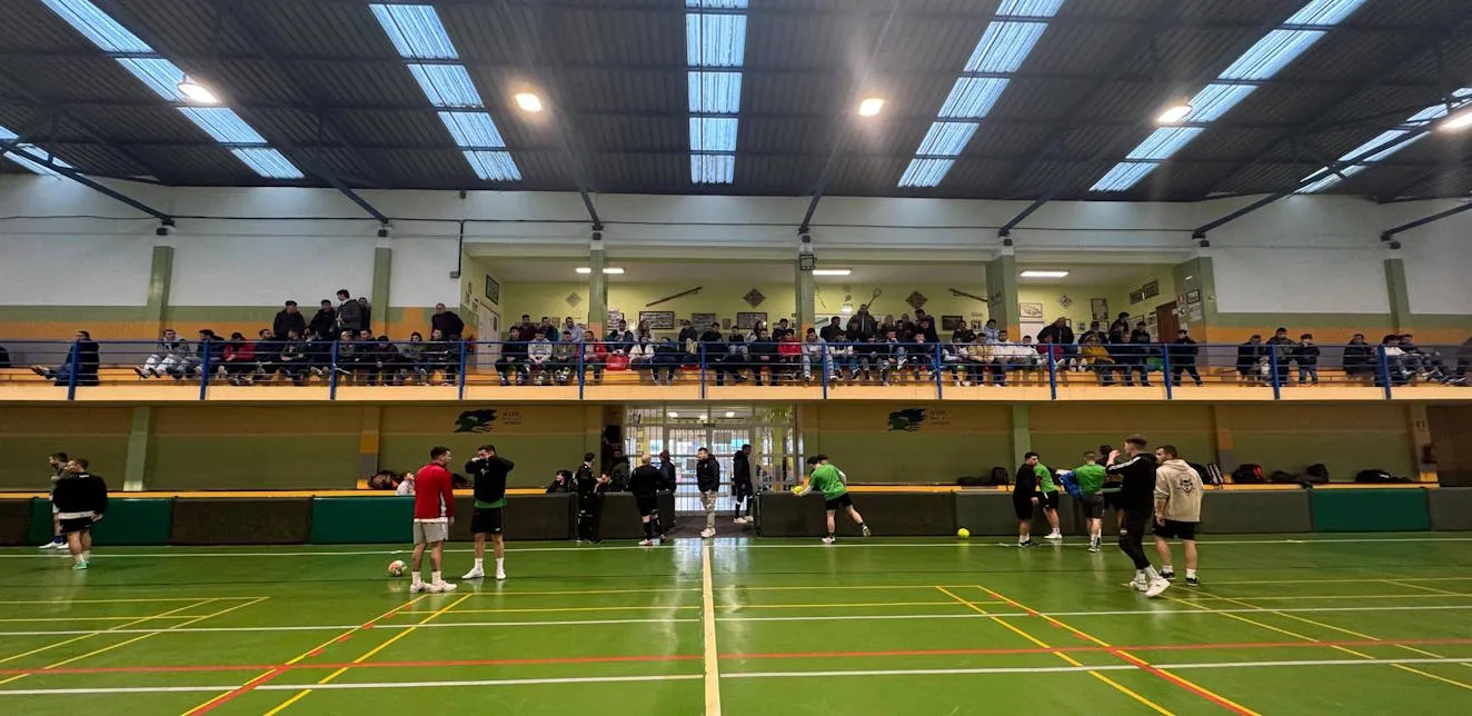 El Gimnástico de Caborana se impone en un duelo de poder a poder y consolida su estatus en la zona noble