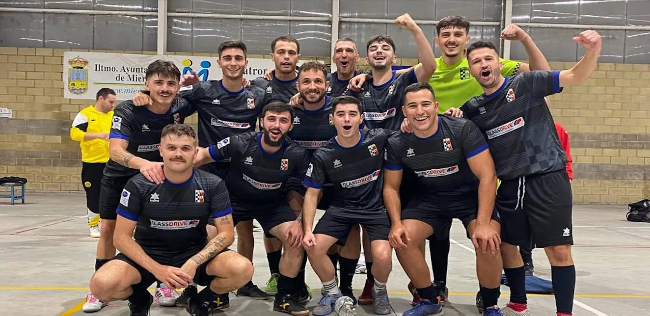 Una remontada de fe permite a la Peña Barcelonista Turón asaltar colunga ante un C.D. Cacolas que rozó la gloria