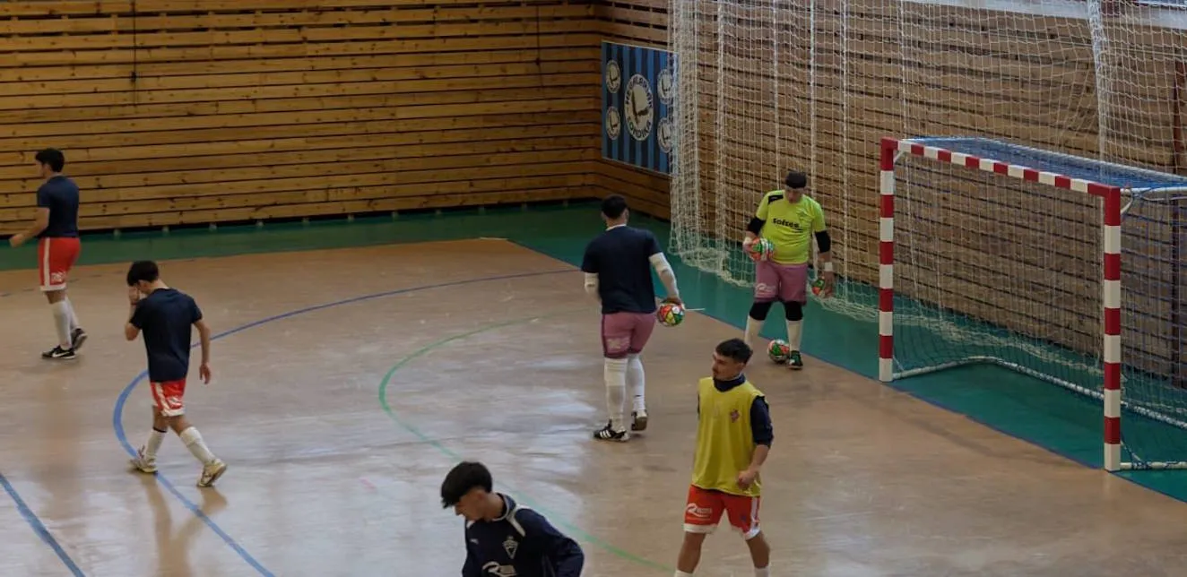 Jornada de contrastes para el fútbol sala juvenil asturiano: La E.F.S. de Siero busca la cima mientras