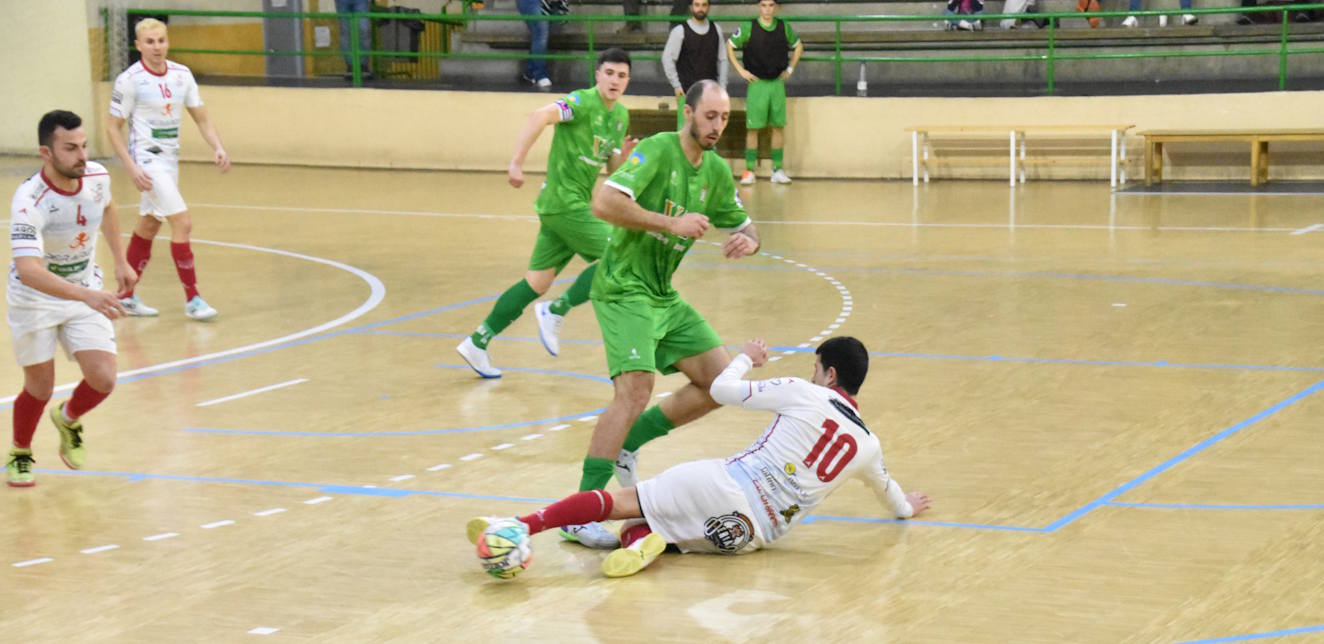 Un gol de doble penalti de Davicillo a falta de 27 segundos da tres importantes puntos al FS Vicente & Matanza Cuéllar