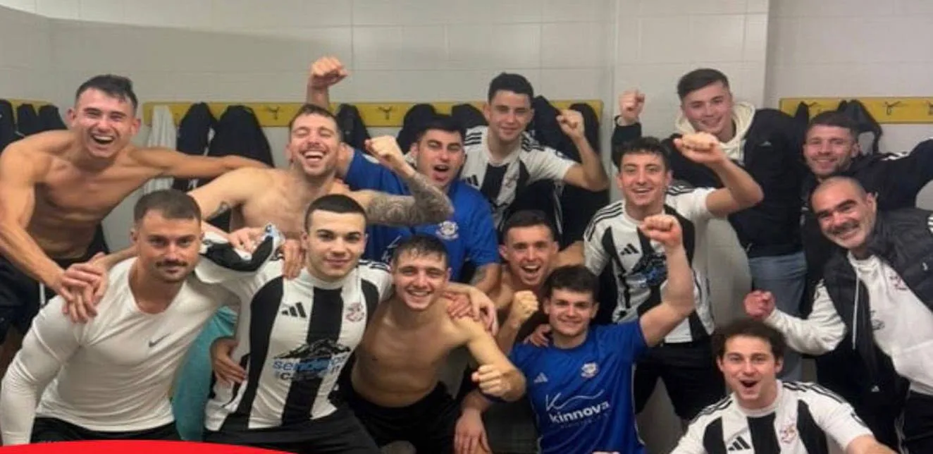 Un suspiro de vida en el último minuto para el Deportivo Laviana
