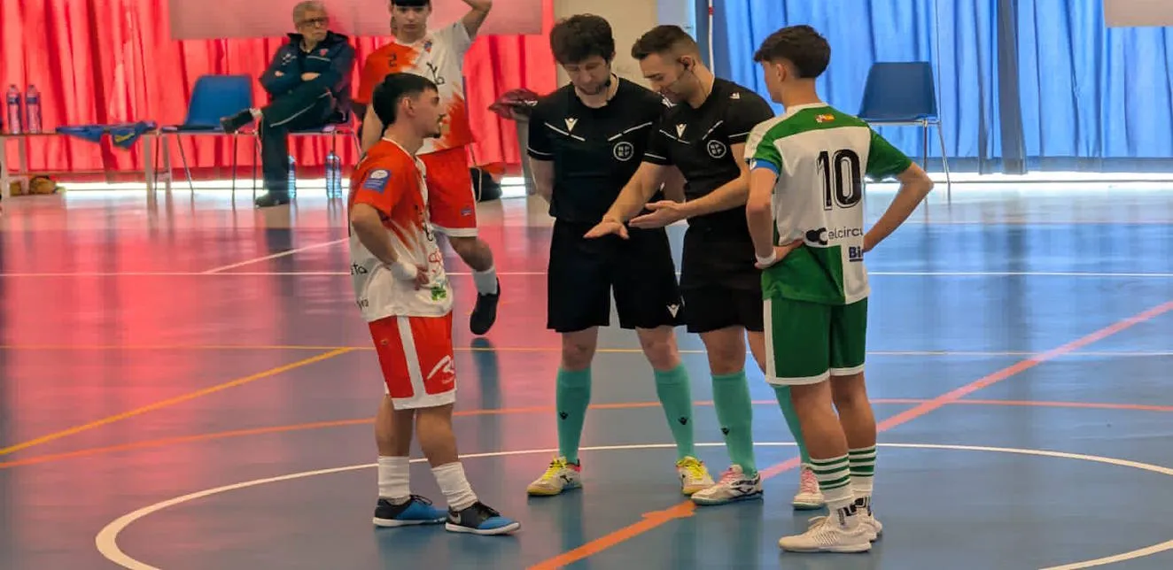 Un final de infarto deja sin premio el dominio del C.D. Gijón Playas F.S. La Bimbala Js en Burgos