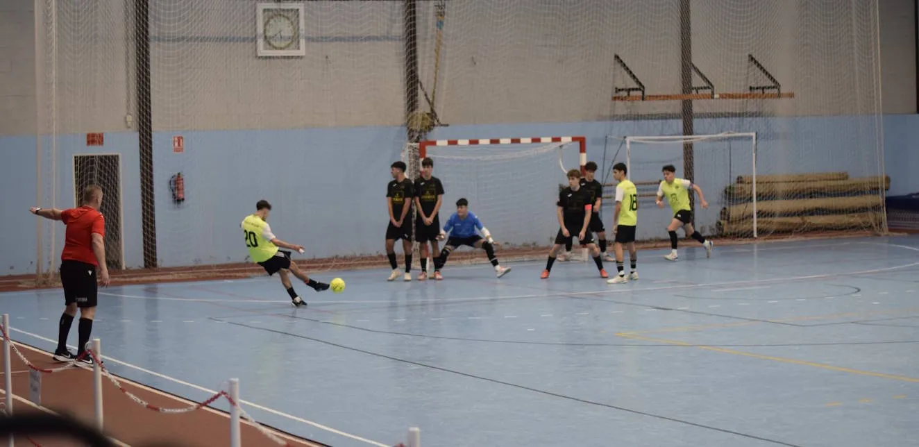 El sprint final por el ascenso a Segunda B y la supervivencia en Tercera