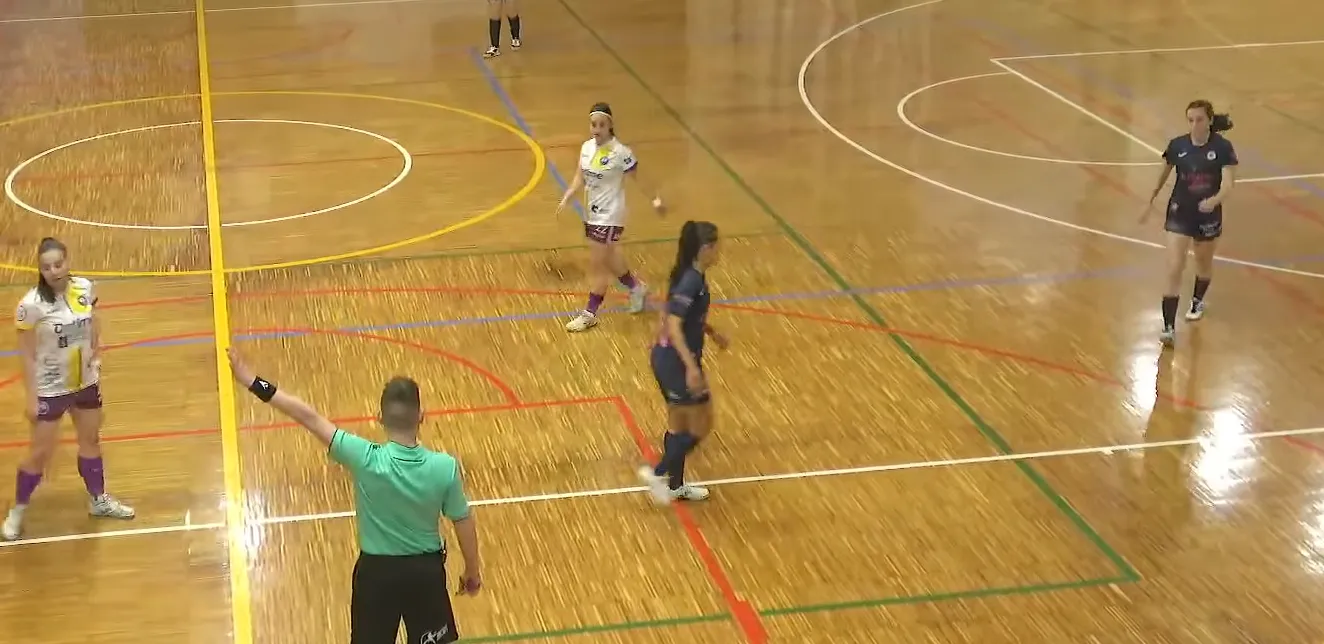 Vendaval del Gaitero Rodiles para rozar la clasificación matemática ante el filial del Ourense (7-0)