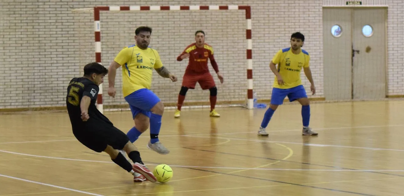 La Arena F.S. afianza su liderato en la 2ª Asturfutsal tras superar a un rocoso Amigos de Soto B