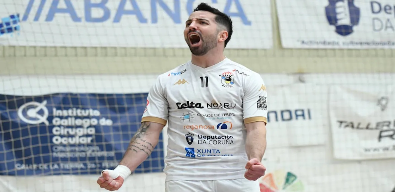 O Parrulo Ferrol resiste el empuje del Quesos Hidalgo Manzanares para atar tres puntos vitales (4-3)