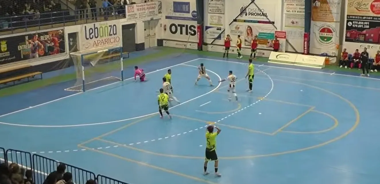 Cruel desenlace en Guardo: El Deportivo Laviana cae derrotado y certifica su descenso a Tercera División