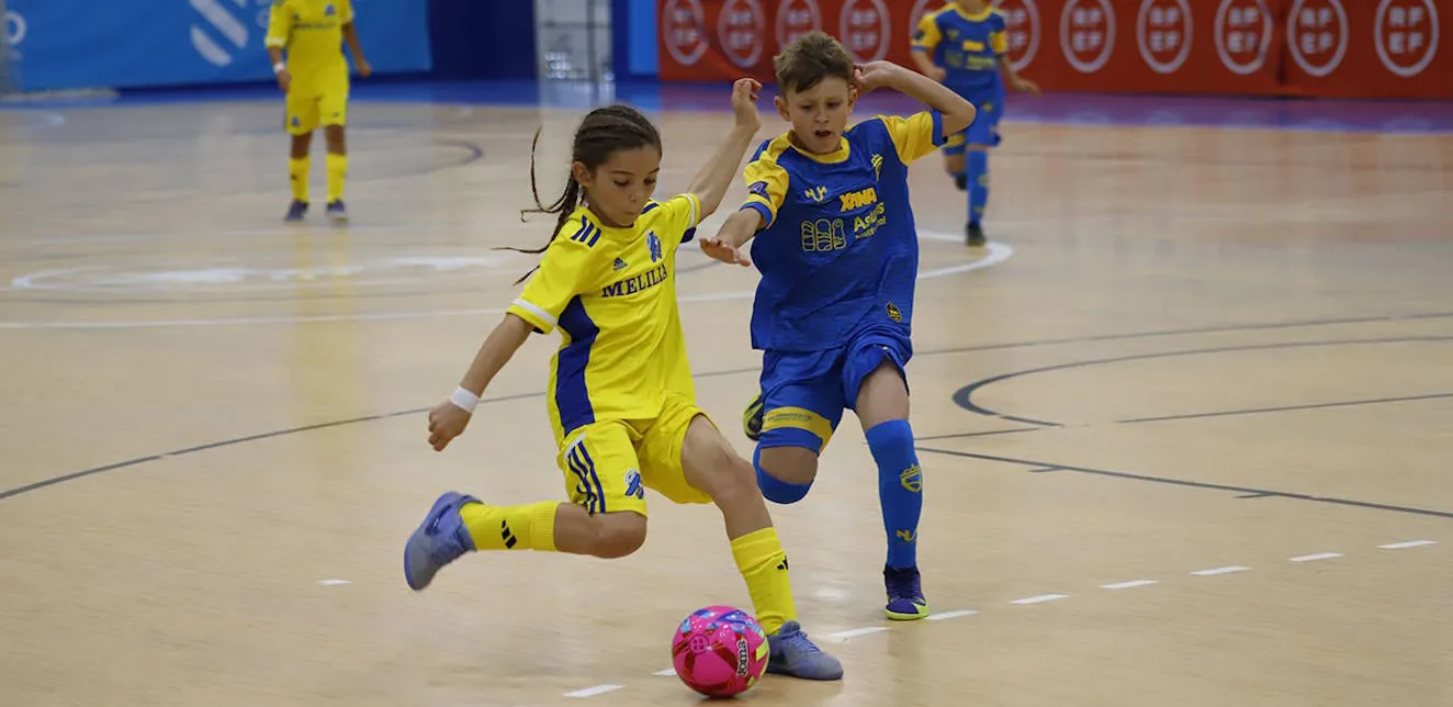 Asturias muestra su rodillo ante Melilla y acaricia la fase final del CESA Sub-10 (2-12)