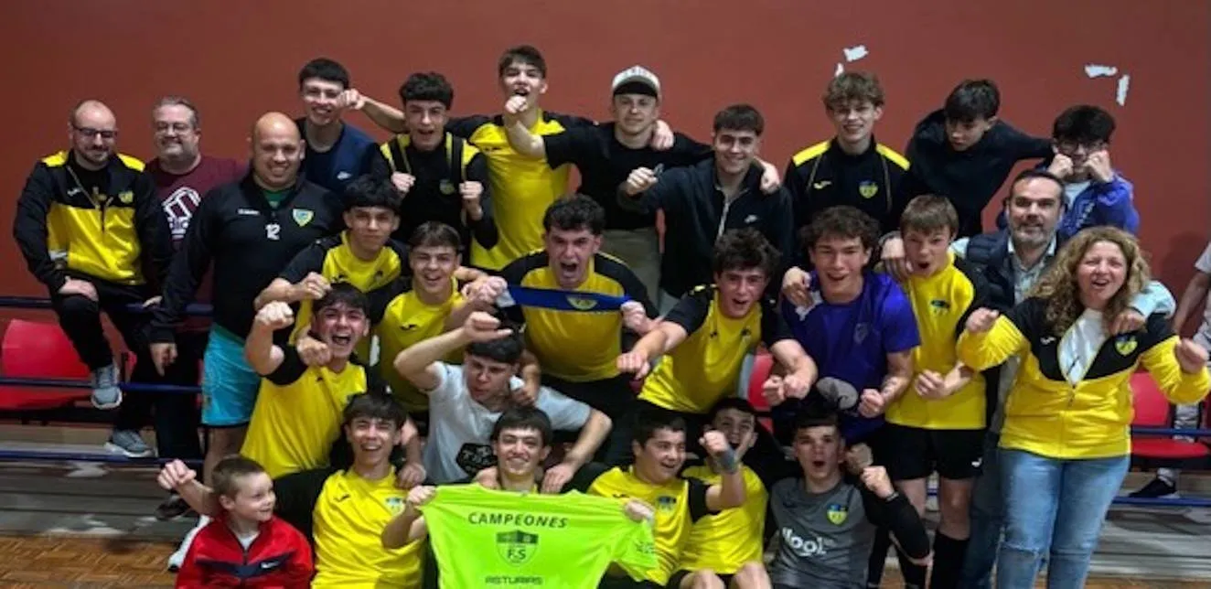 La E.F.S. de Siero B conquista la Liga Regional Juvenil en una temporada impecable