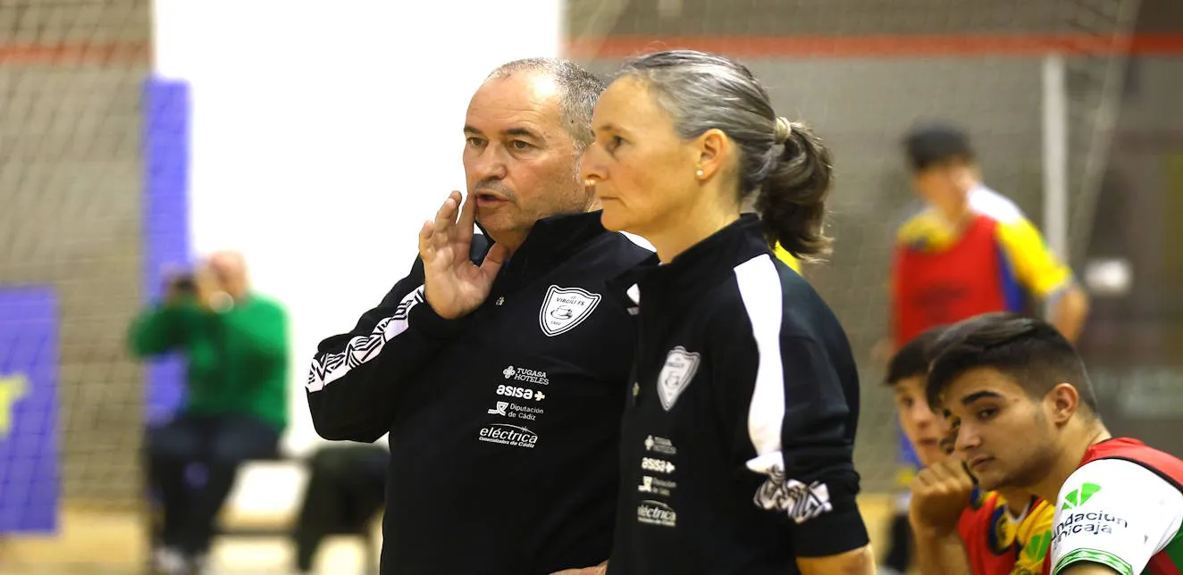 Juan Carlos Gálvez y Déborah Fernández no continuarán en el CD Virgili Cádiz la próxima temporada