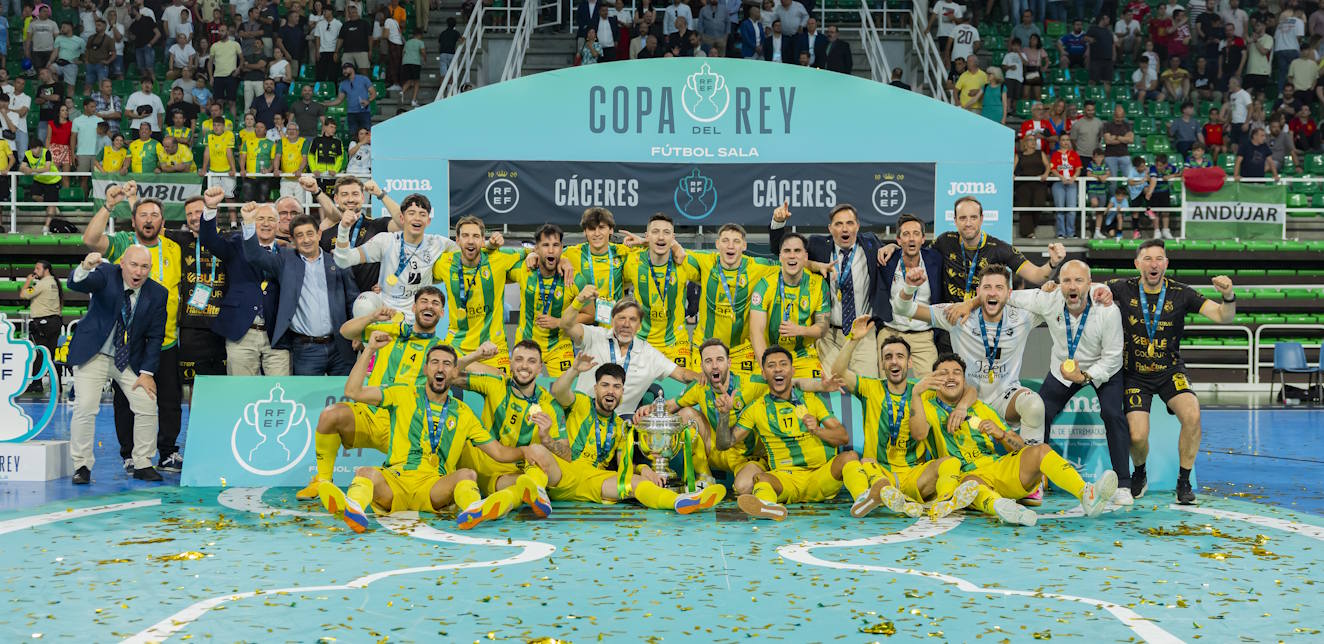 ¡A la quinta va la vencida! El Jaén Paraíso Interior se corona campeón de su primera Copa del Rey (3-5)