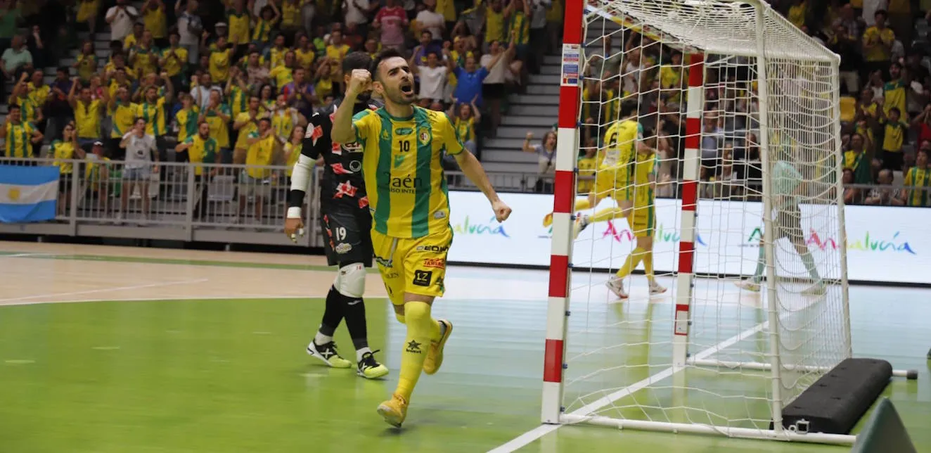 Jaén fuerza el tercer partido tras tumbar a ElPozo en una prórroga cruel (5-3)