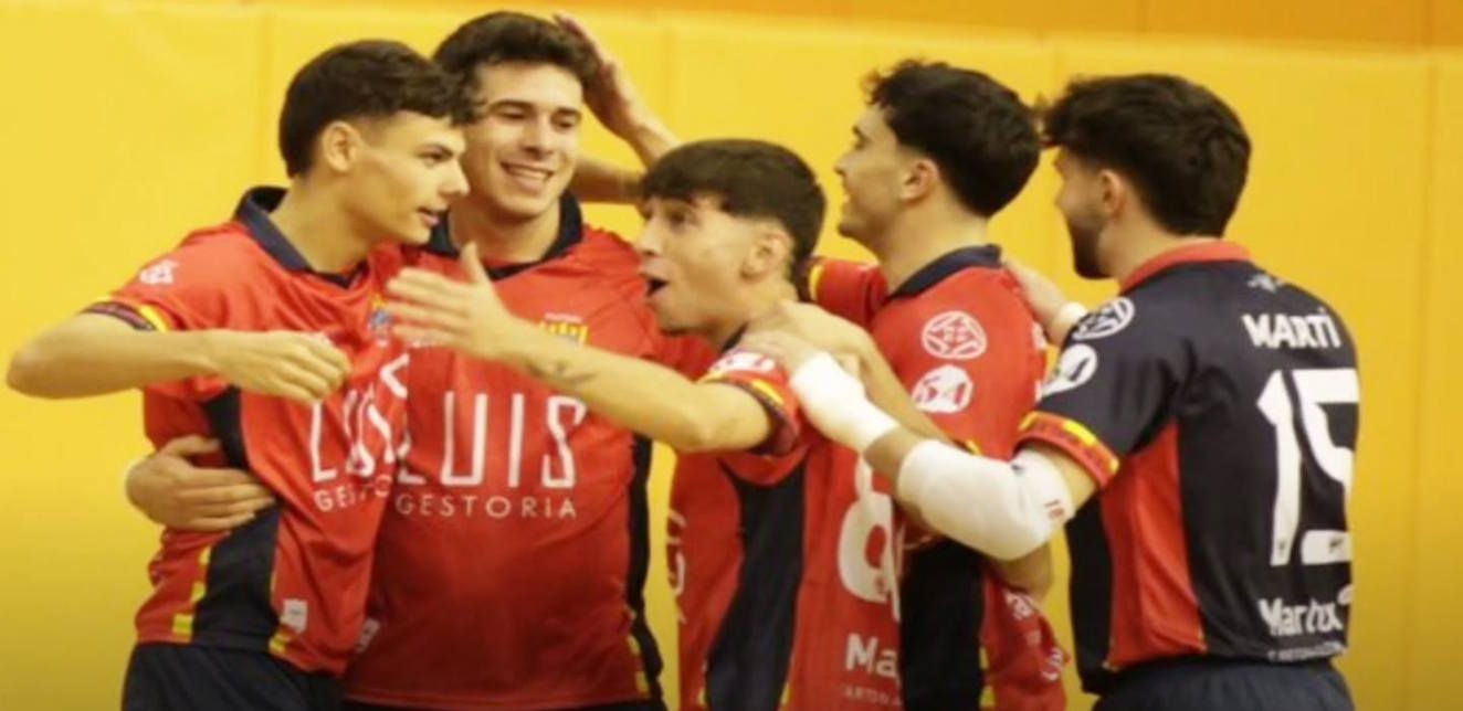El Futsal Gestoria Luis Mataró resiste el intercambio de golpes ante el CD Pinseque y se clasifica para la última eliminatoria del playoff (6-5)
