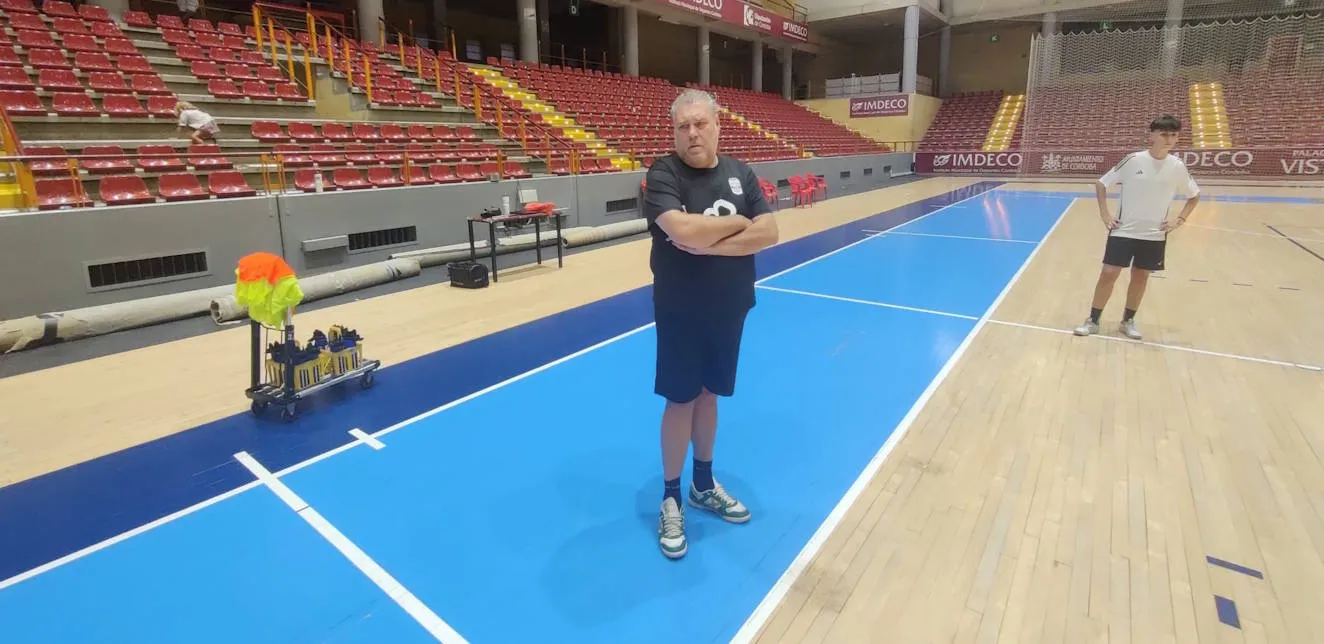 Rafa García renueva como entrenador del Deportivo Córdoba