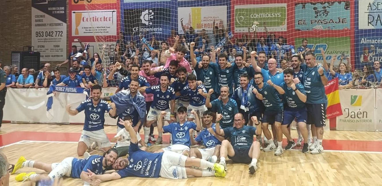 El Xerez Toyota Nimauto asalta Mengíbar y conquista un histórico ascenso a Segunda División