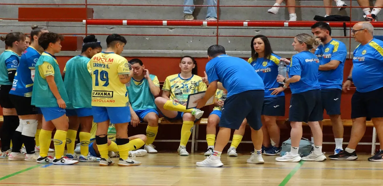 La falta de puntería vuelve a castigar al Salesianos Puertollano